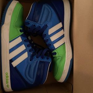 Adidas Court Attitude